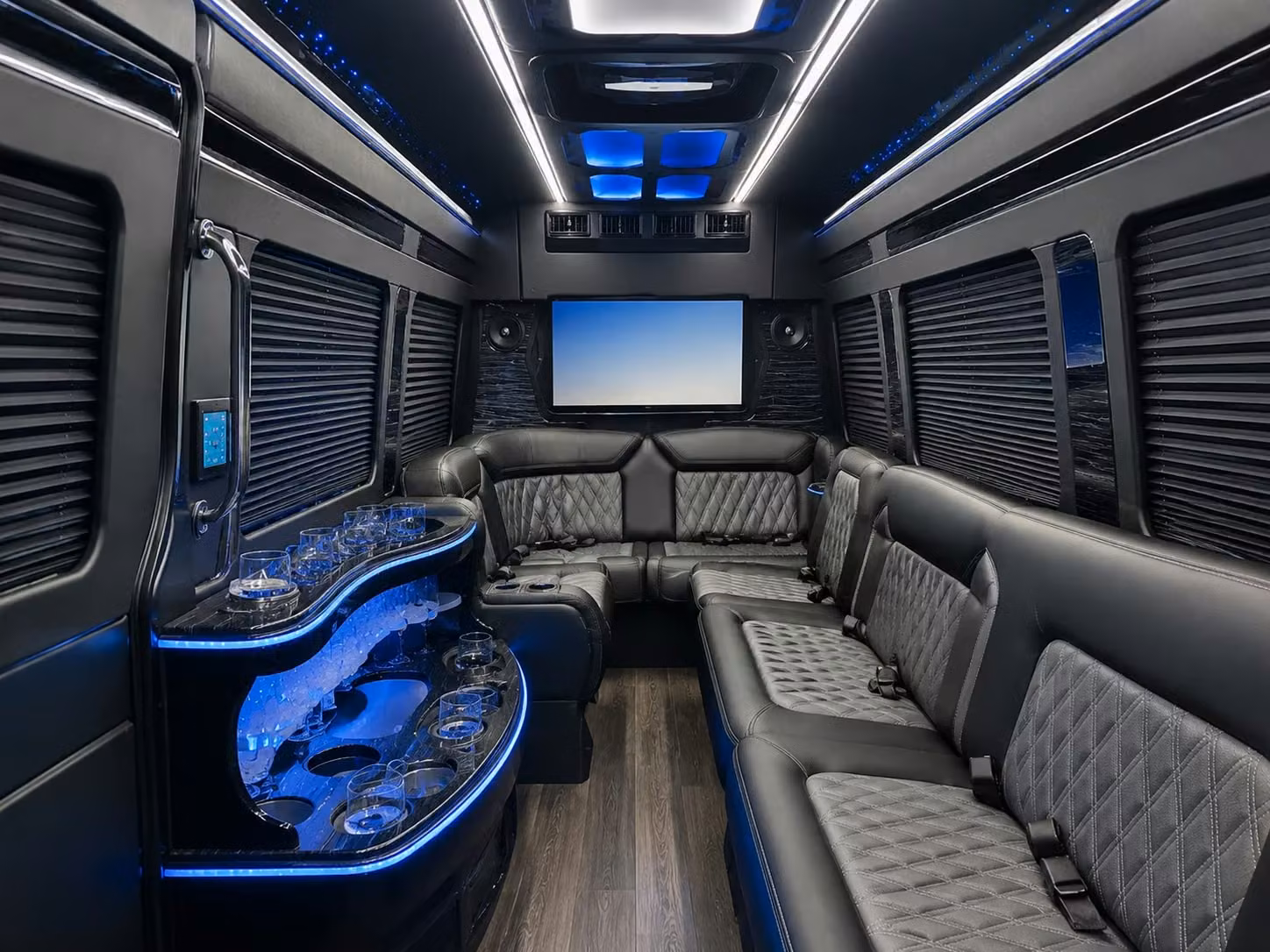 booking airport transfers for out of town wedding guests in oklahoma city