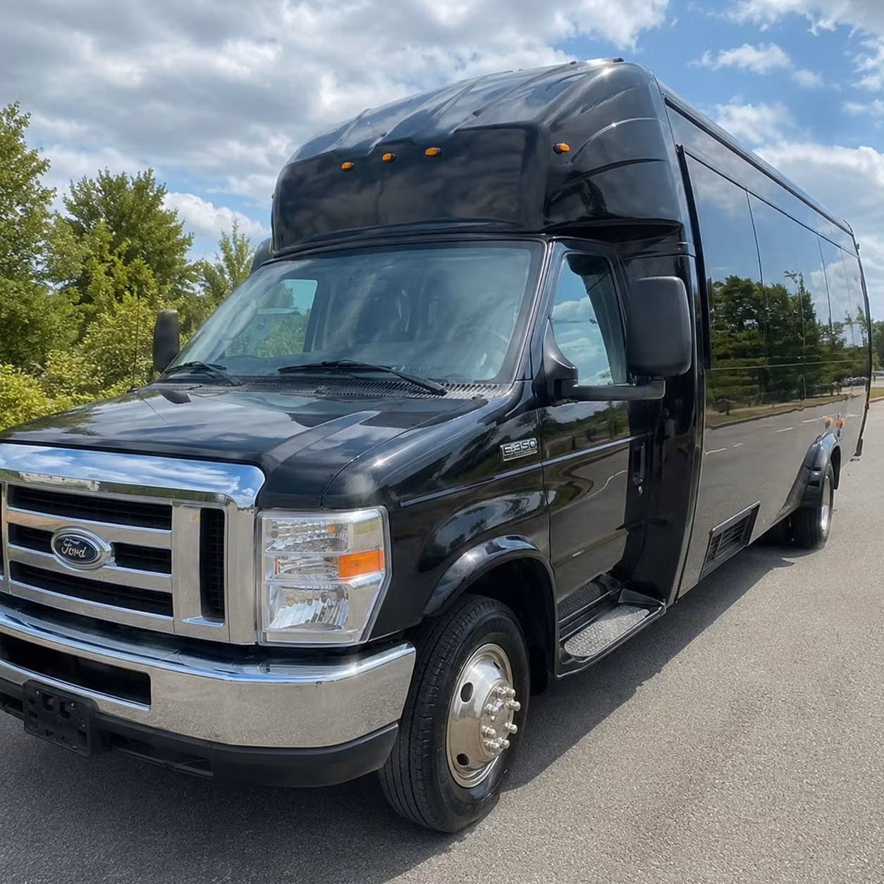 oklahoma city concert festival bachelorette party bus rentals